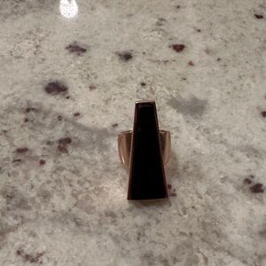 Kendra Scott Elegant Black and Gold Women's Ring size 6